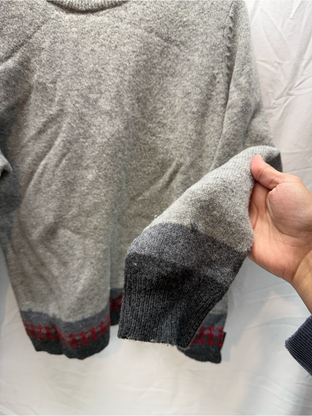 Woolrich 100% Lambswool Sheep Sweater Women M Gray Fair Isle Cottagecore - Picture 7 of 10